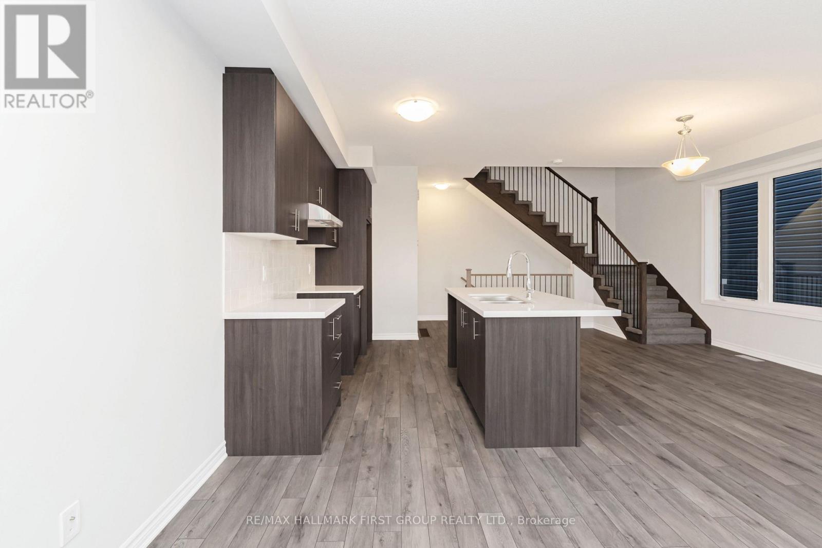 1178 Greentree Path, Oshawa, Ontario L1H 8L7 - Photo 9 - E13699146