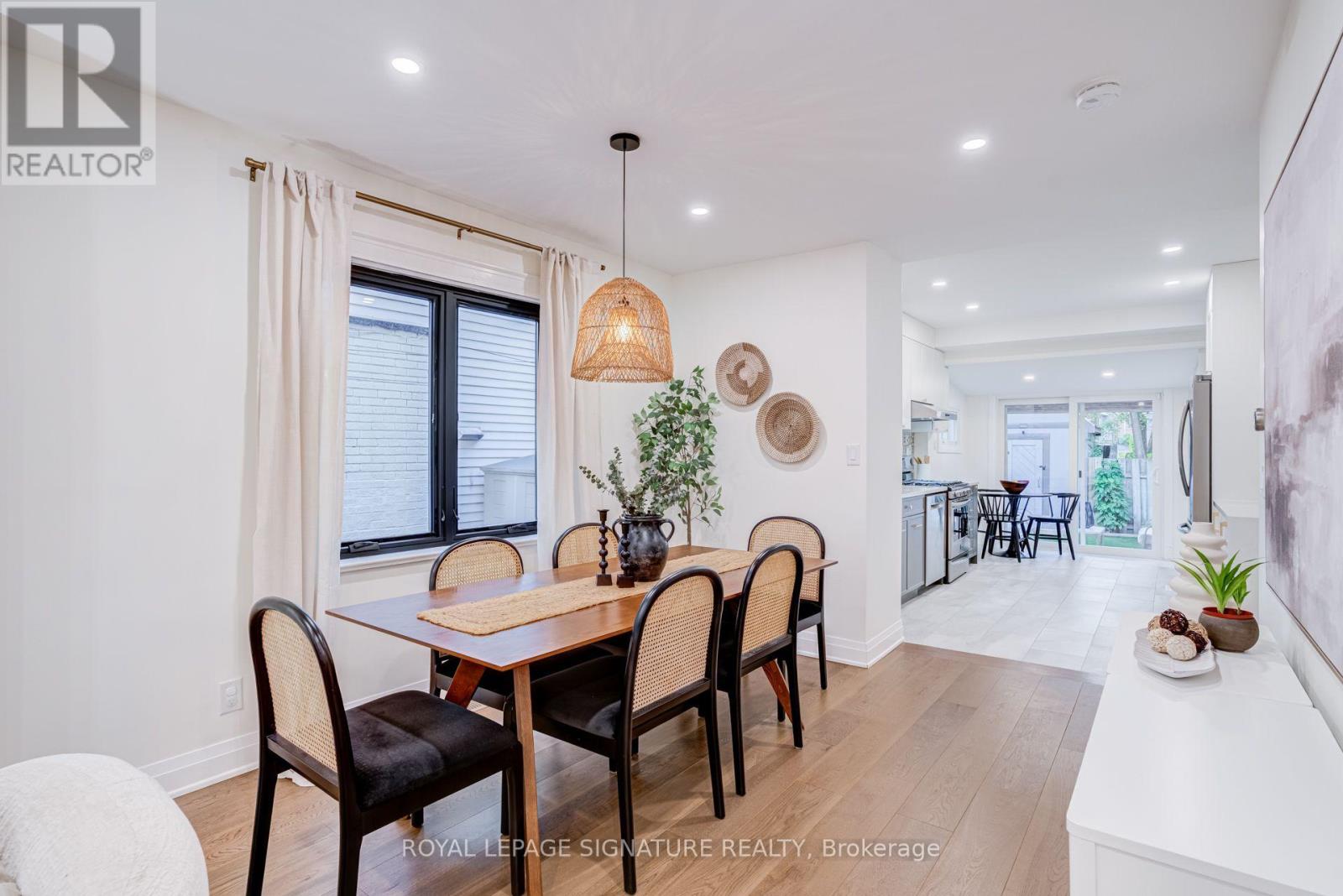 222 Queensdale Avenue, Toronto, Ontario M4C 2B2 - Photo 9 - E13699170