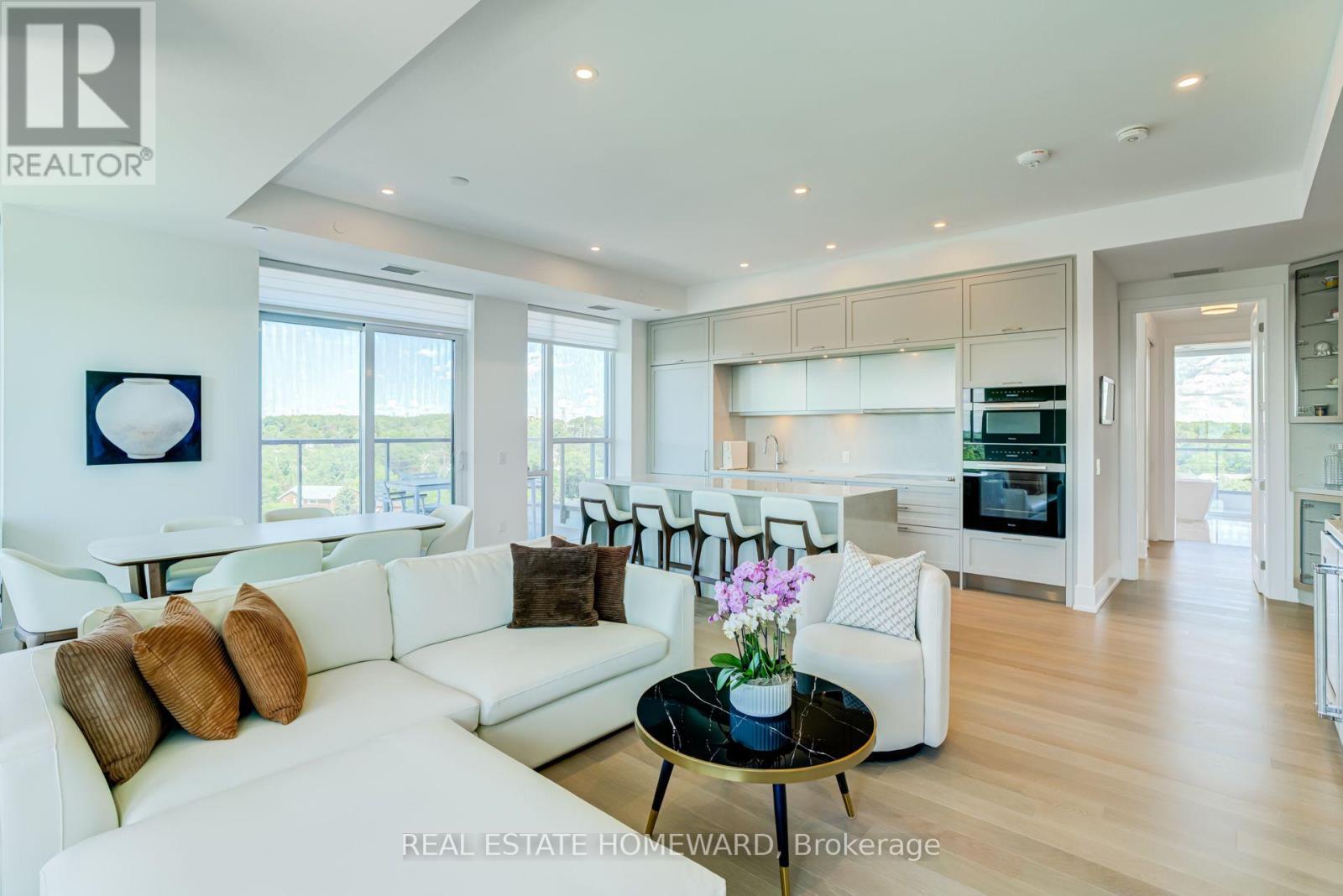 397 Royal Orchard Boulevard E, Markham, Ontario L3T 0H3 - Photo 13 - N13699112