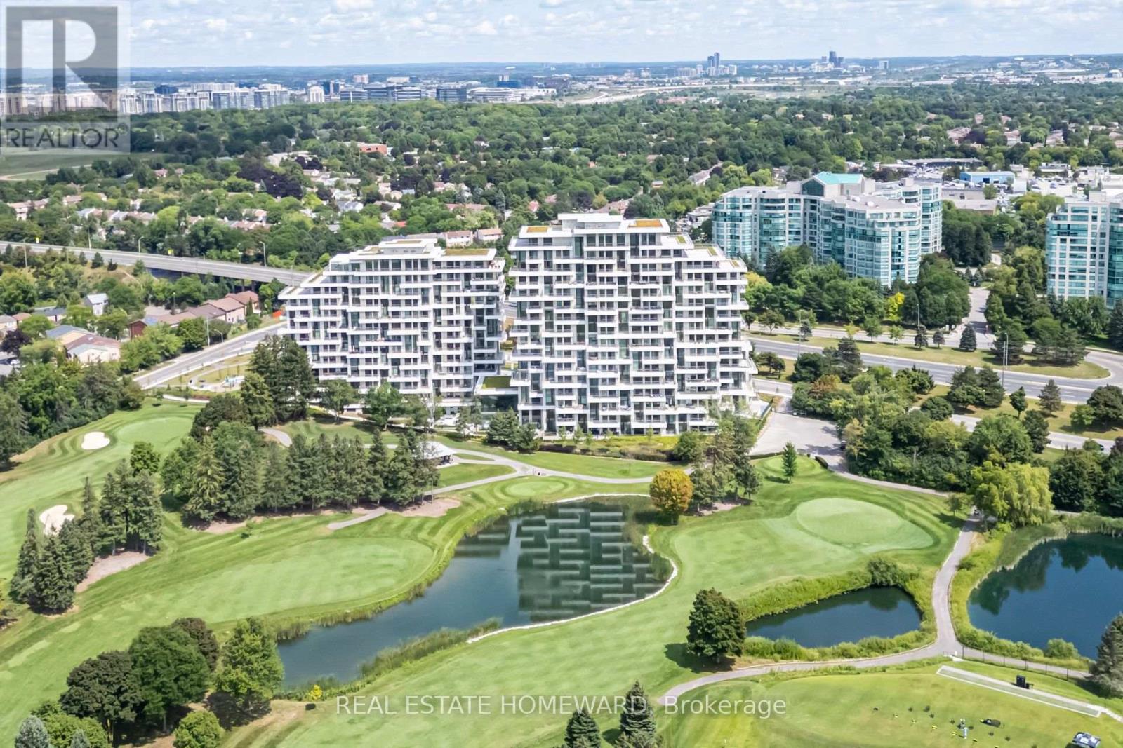 397 Royal Orchard Boulevard E, Markham, Ontario L3T 0H3 - Photo 5 - N13699112