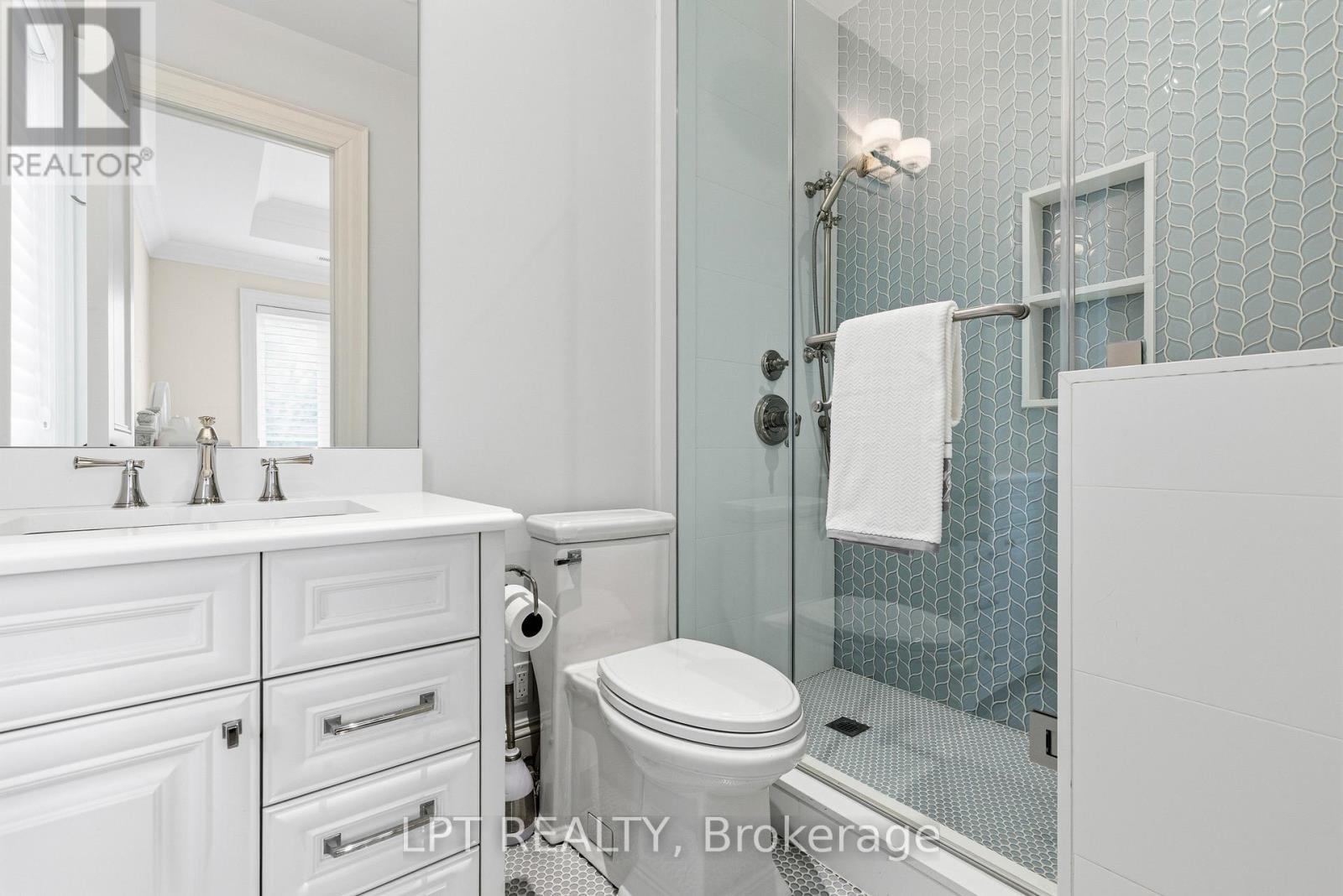 256 Patricia Drive, King, Ontario L7B 1H3 - Photo 36 - N13699128