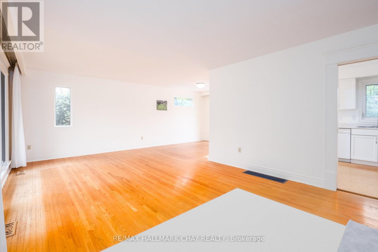 44 Amelia Street, Barrie, Ontario  L4M 1M6 - Photo 18 - S13699088