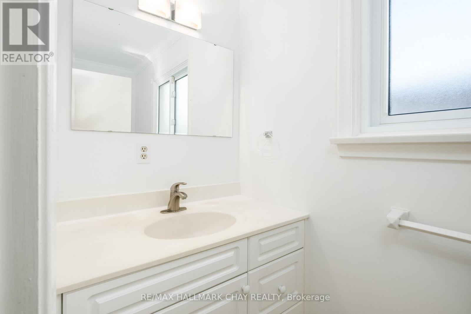 44 Amelia Street, Barrie, Ontario  L4M 1M6 - Photo 25 - S13699088