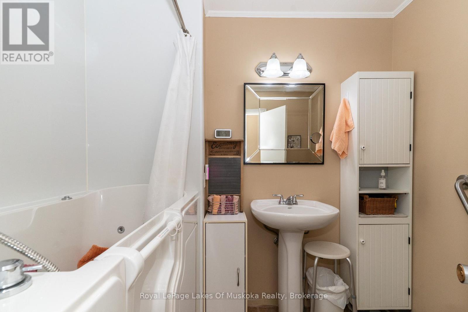 20 Sander Drive, Bracebridge, Ontario  P1L 1K6 - Photo 20 - X13699110