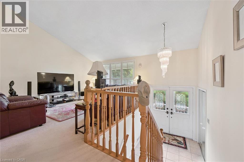 176 Sandford Fleming Drive, Waterloo, Ontario  N2T 1G2 - Photo 3 - 40842430