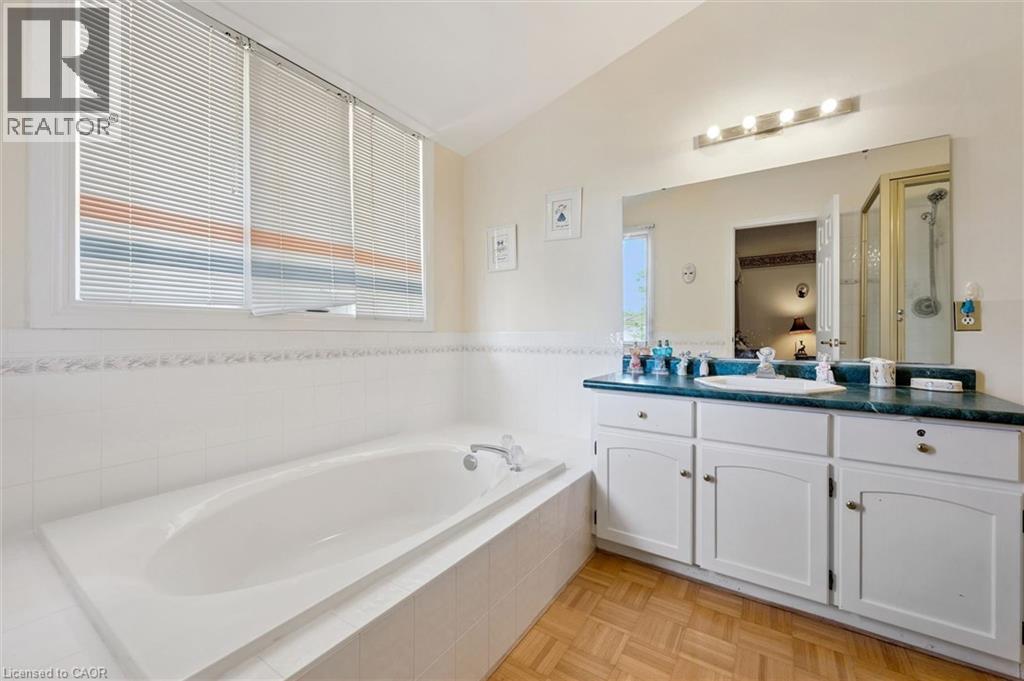 176 Sandford Fleming Drive, Waterloo, Ontario  N2T 1G2 - Photo 19 - 40842430
