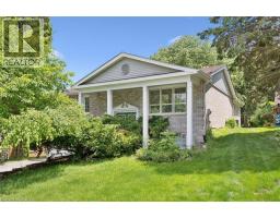 176 SANDFORD FLEMING Drive, Waterloo, Ontario
