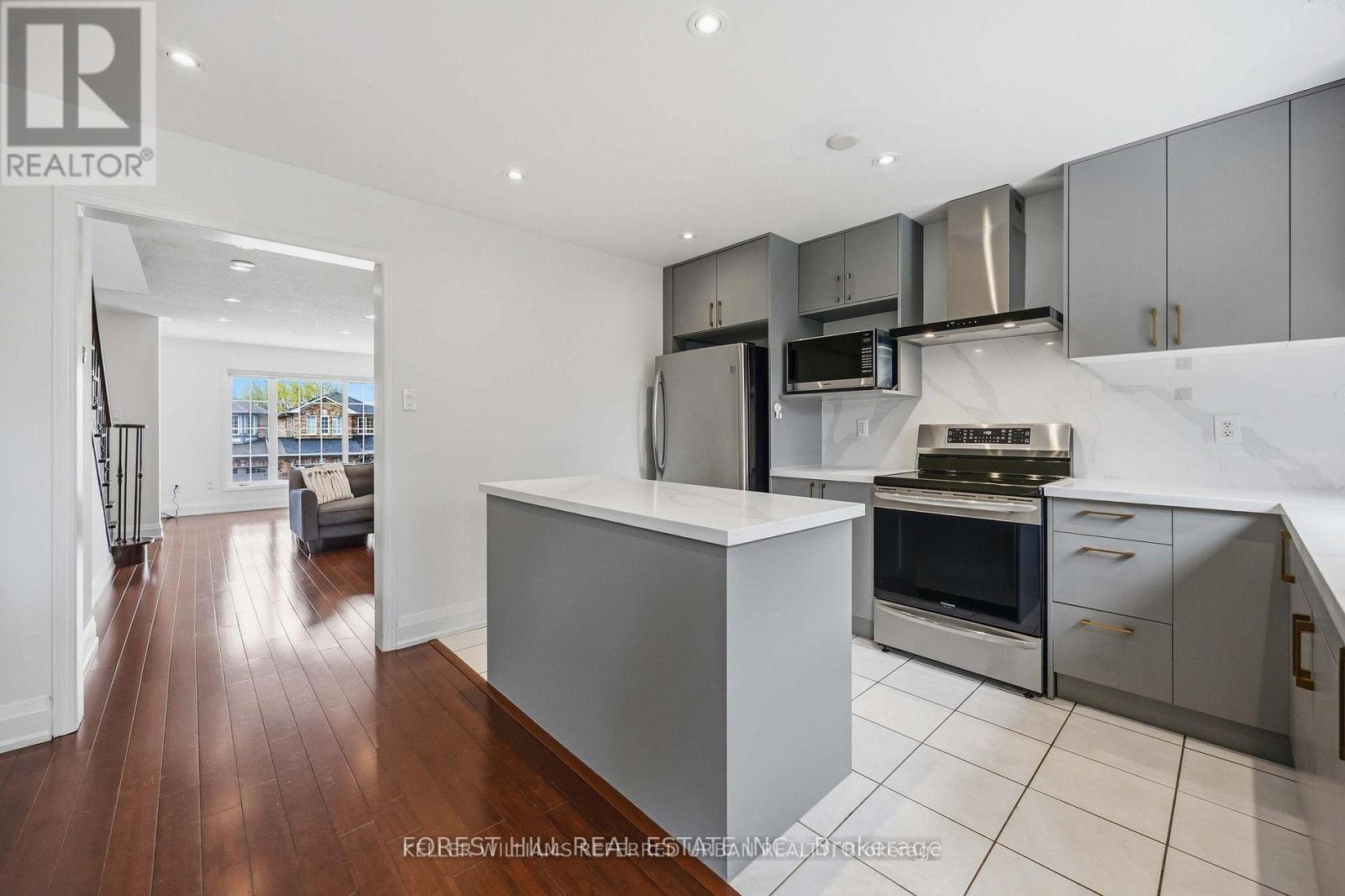110 Foxfield Crescent, Vaughan, Ontario  L4K 5E9 - Photo 10 - N13622530