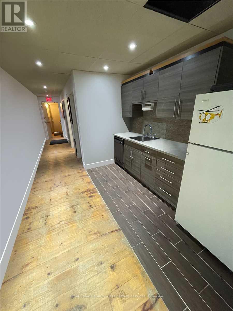 453 Brant Street, Burlington, Ontario  L7R 2G3 - Photo 7 - W13699094