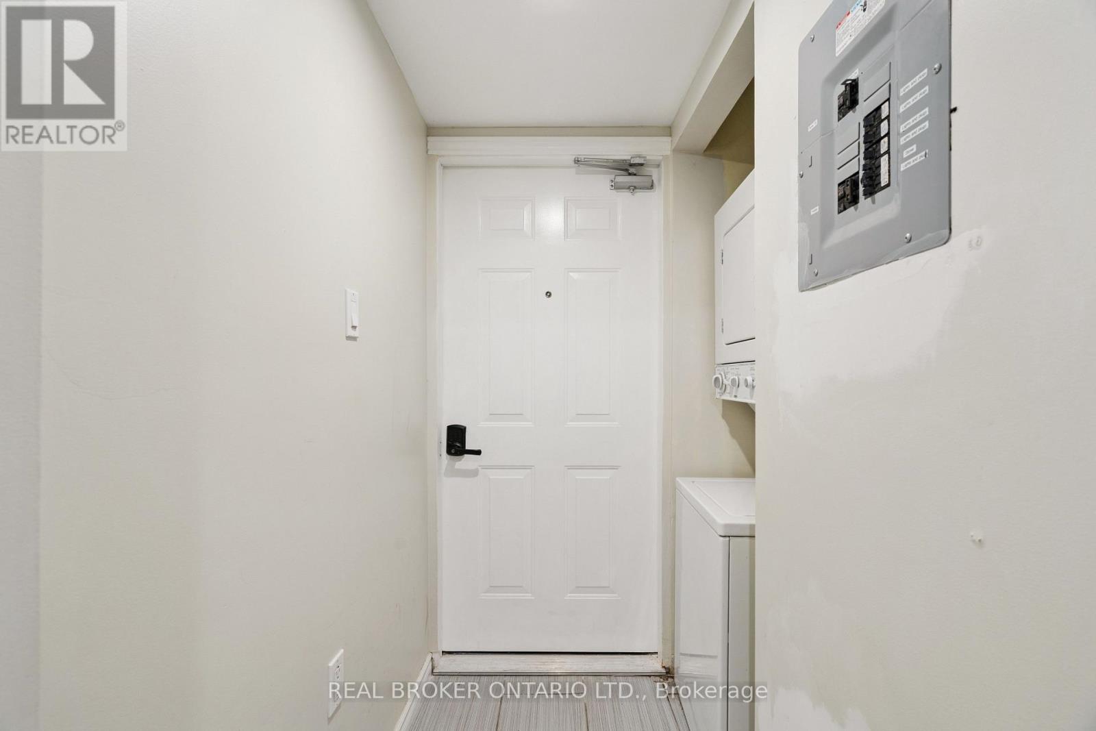#1b - 1 Elgin Street N, Halton Hills, Ontario  L7J 2B2 - Photo 4 - W13699186