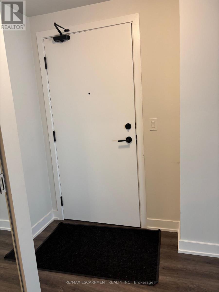 2211 - 4130 Parkside Village Drive, Mississauga, Ontario  L5B 0L7 - Photo 2 - W13699198