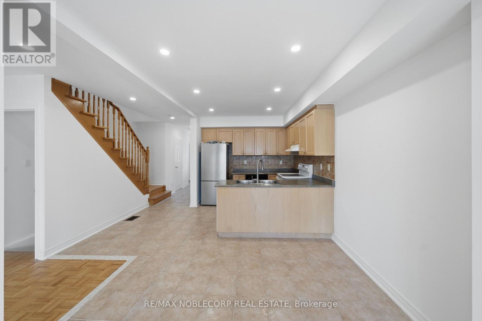 22 Carriage House Road, Caledon, Ontario  L7E 2H6 - Photo 15 - W13692702