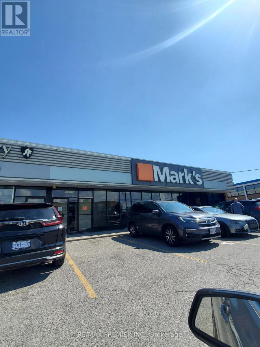 B2 - 39 Orfus Road, Toronto, Ontario  M6A 1L7 - Photo 15 - W13640198