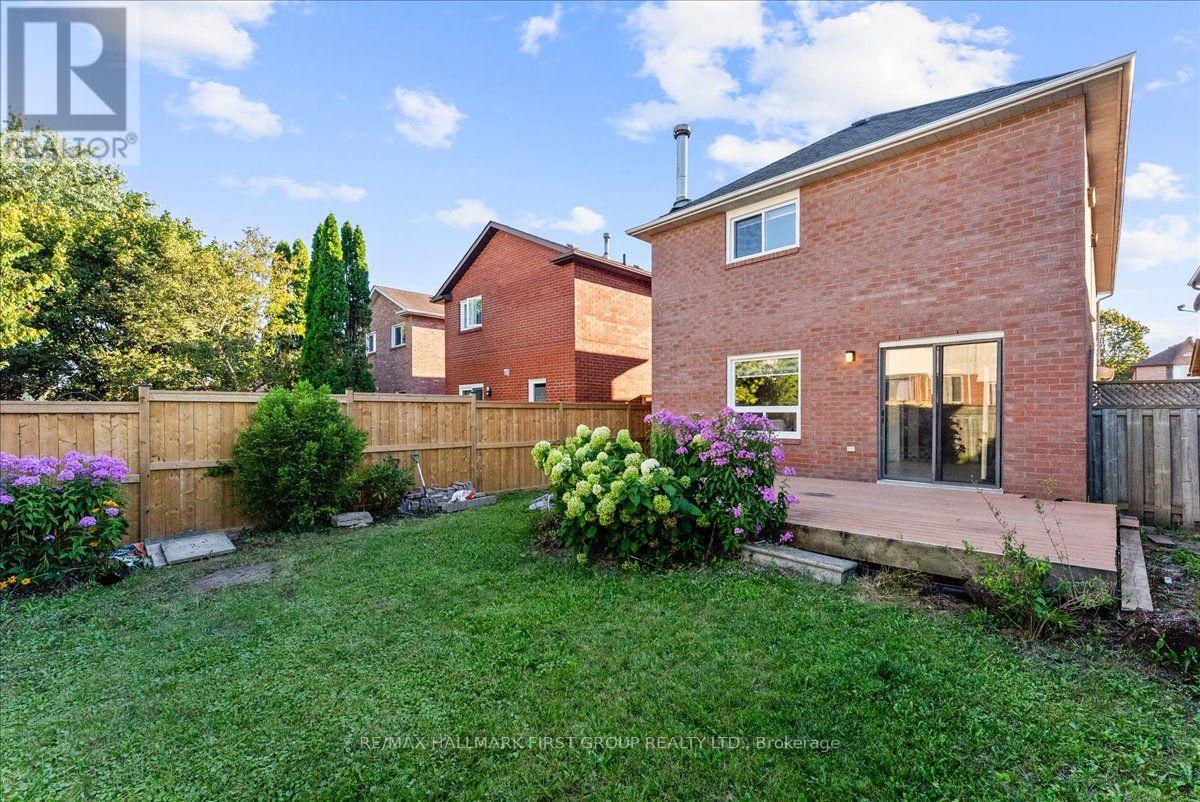 39 Keys Drive, Ajax, Ontario L1T 3R3 - Photo 41 - E13692280