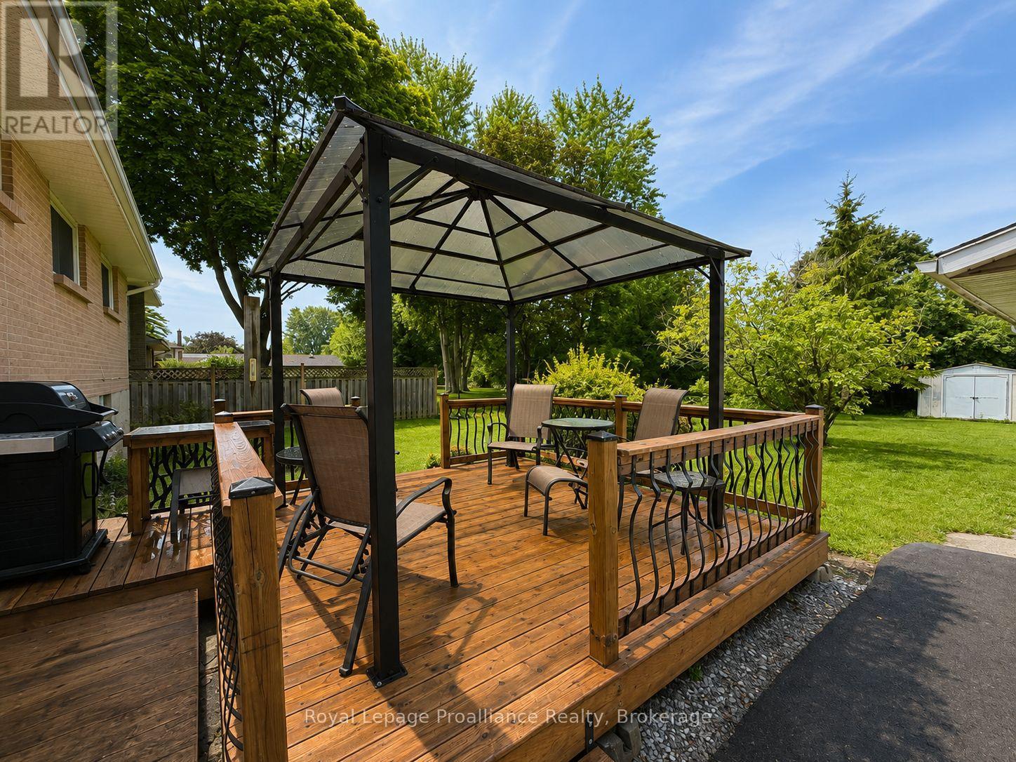 32 Glen Road, Belleville, Ontario  K8P 4G1 - Photo 24 - X13695056