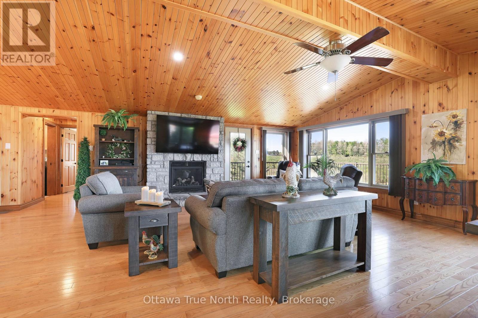 3376 Burnstown Road, Horton, Ontario  K7V 3Z9 - Photo 11 - X12938412