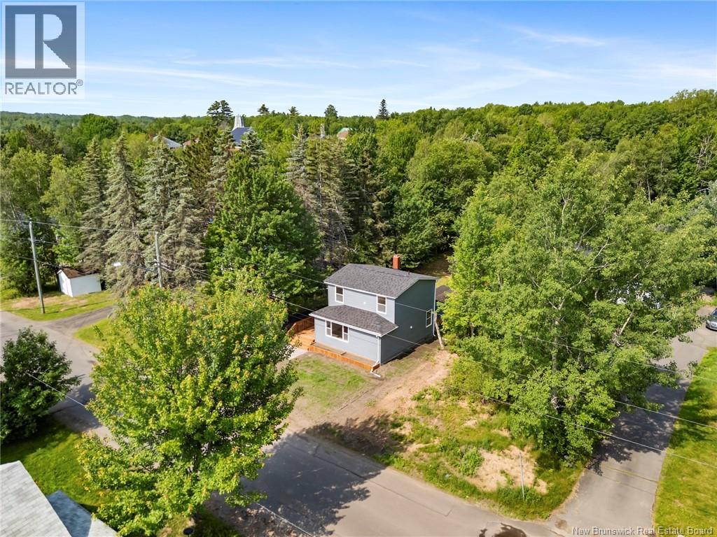 39 Duke Street, Minto, New Brunswick  E4B 3P8 - Photo 4 - NB143474