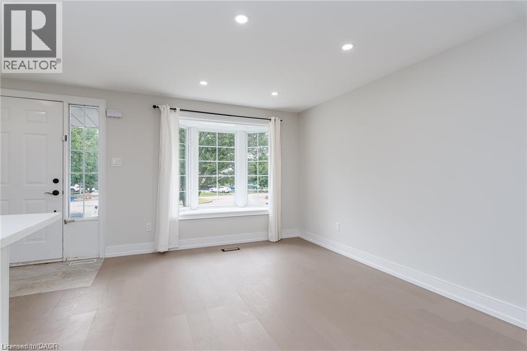 629 Settlersfield Court Unit# B, Waterloo, Ontario  N2T 2K6 - Photo 8 - 40857243