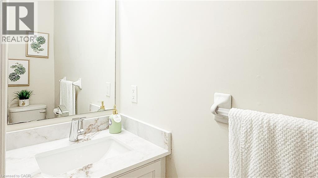 128 Palacebeach Trail, Stoney Creek, Ontario  L8E 0C3 - Photo 10 - 40857315