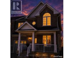 127 KNAPTON DRIVE, Newmarket, Ontario