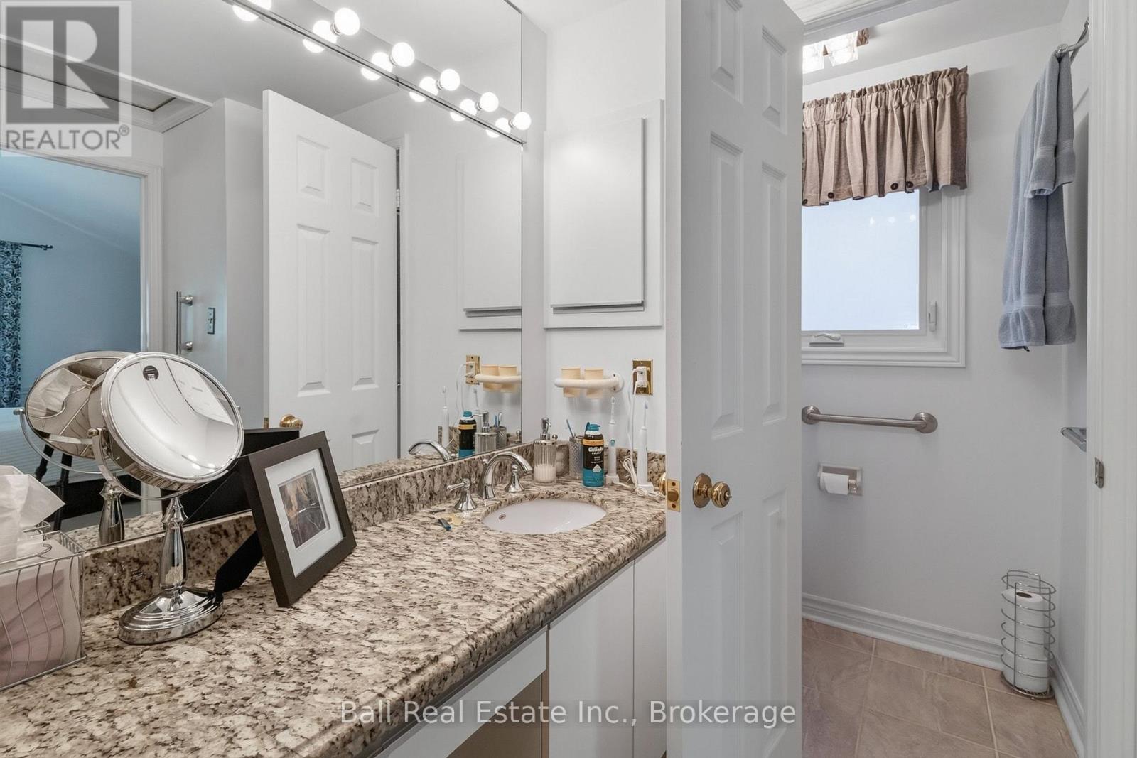 1517 Silver Spruce Drive, Pickering, Ontario  L1V 5G9 - Photo 21 - E13699238