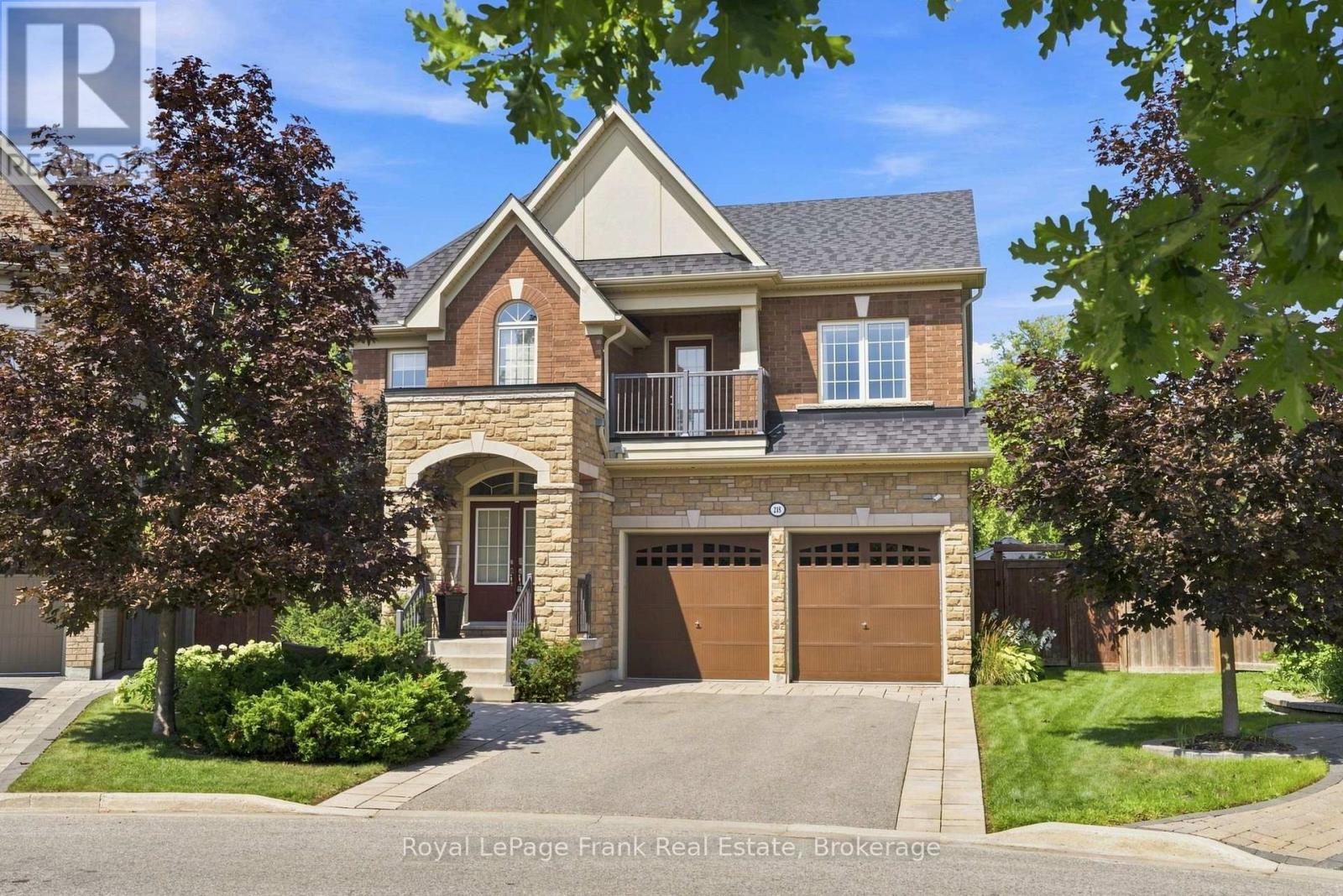 218 ARCTIC ACTRESS COURT, Oshawa, Ontario