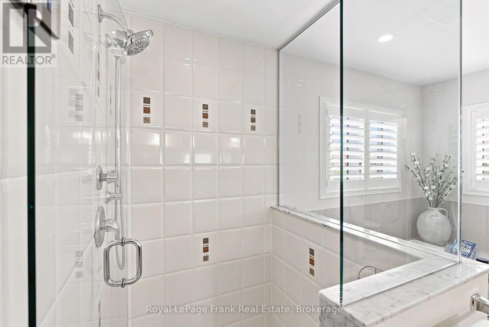 218 Arctic Actress Court, Oshawa, Ontario L1L 0H3 - Photo 27 - E13699346