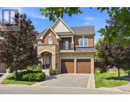218 ARCTIC ACTRESS COURT, Oshawa, Ontario