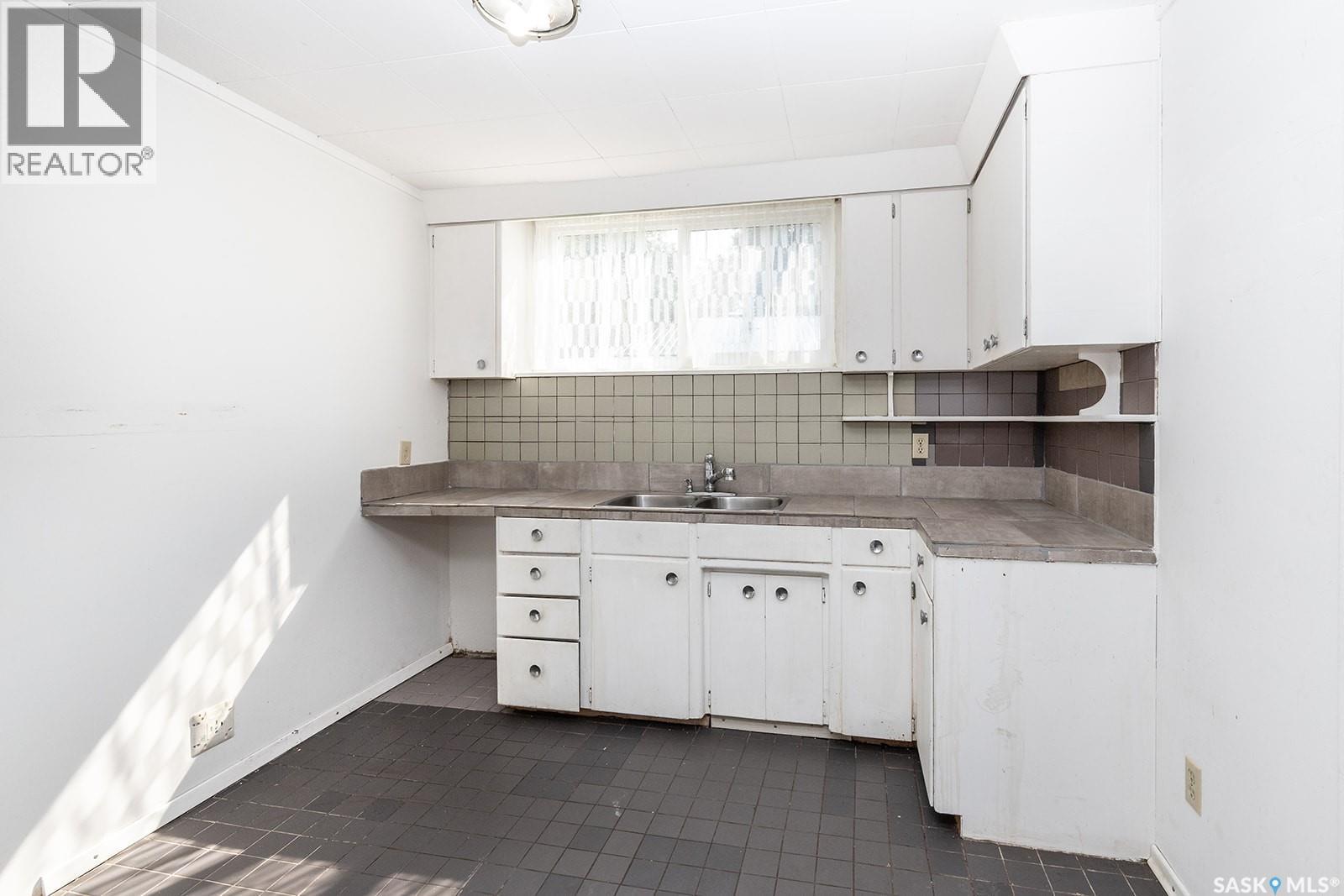 2113 Louise Avenue, Saskatoon, Saskatchewan  S7J 3K2 - Photo 19 - SK046243