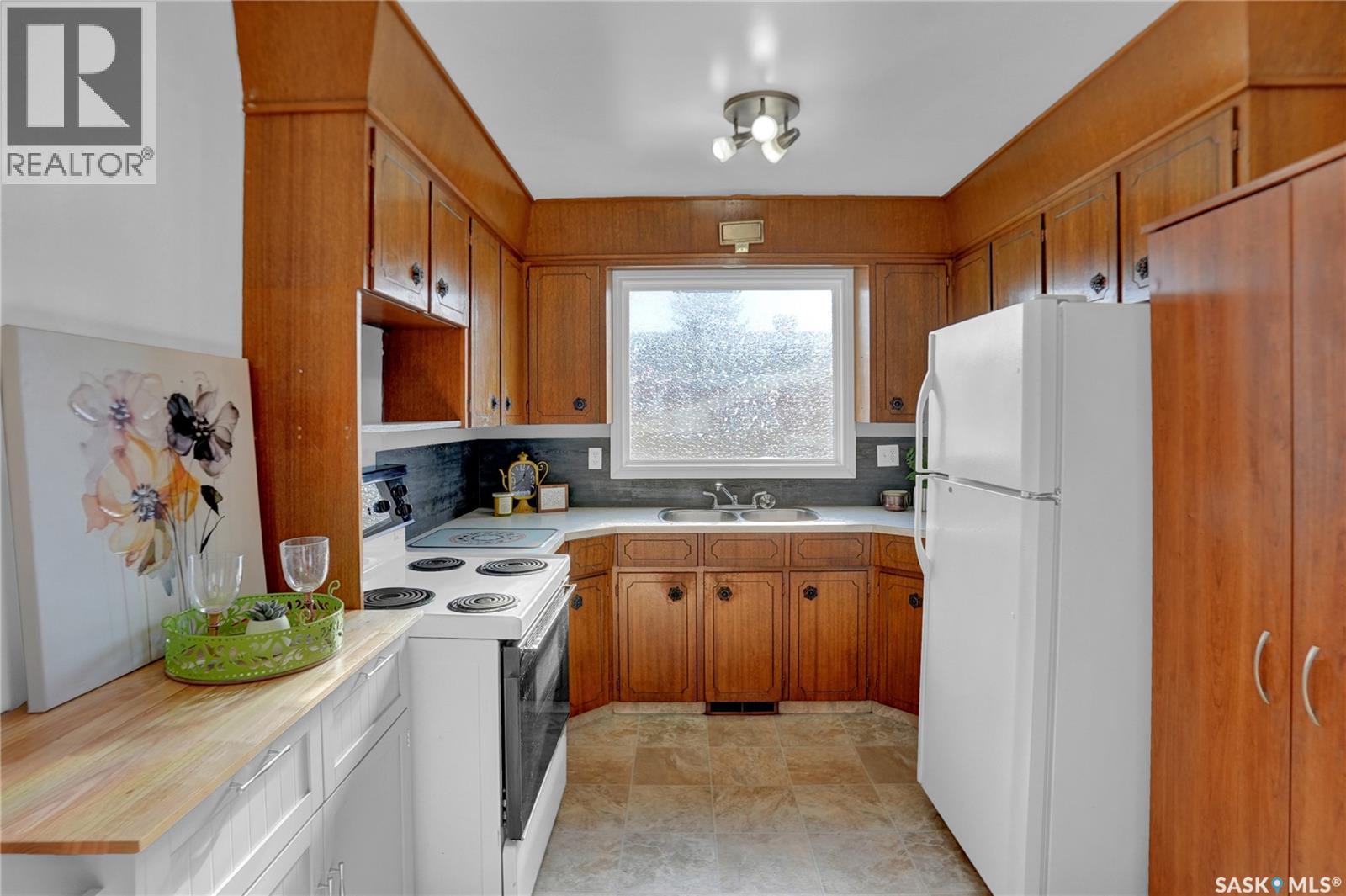1507 Caribou Street W, Moose Jaw, Saskatchewan  S6H 7N5 - Photo 11 - SK046045