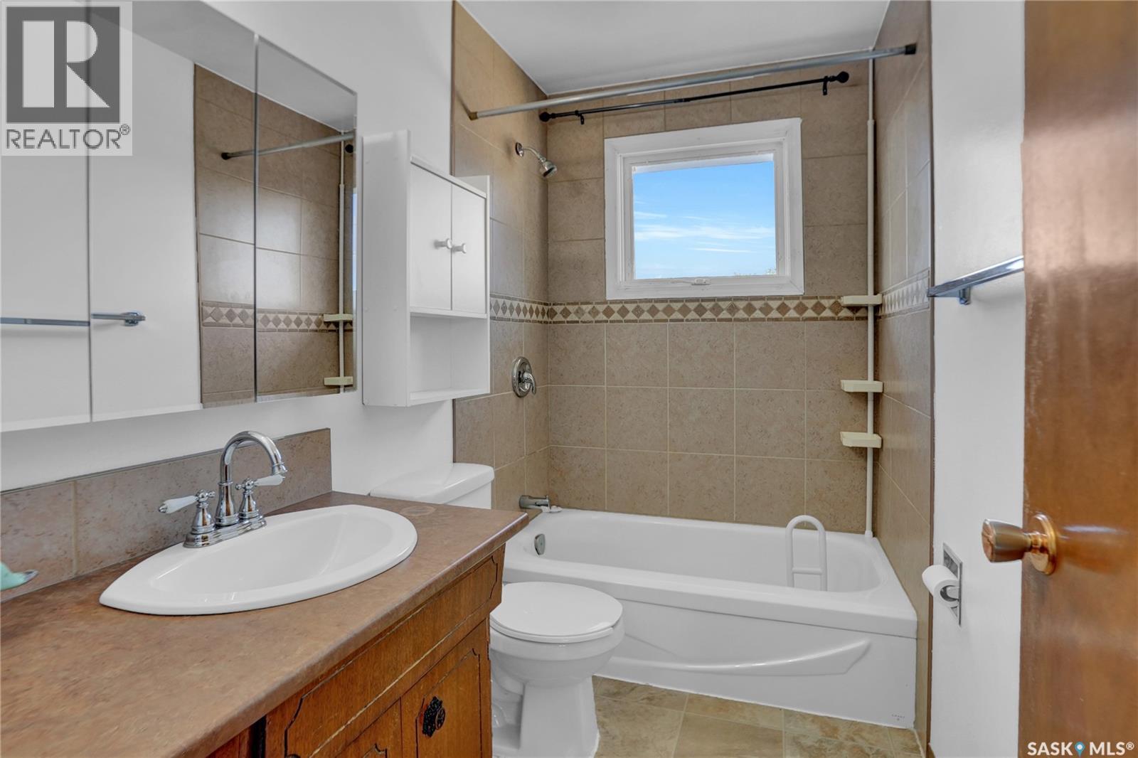 1507 Caribou Street W, Moose Jaw, Saskatchewan  S6H 7N5 - Photo 21 - SK046045