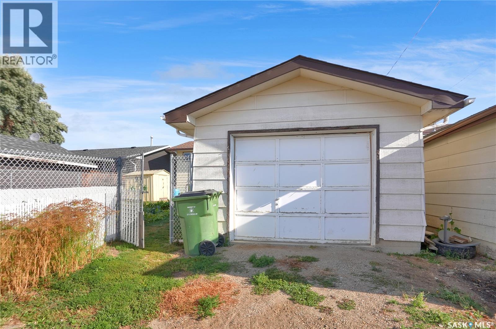 1507 Caribou Street W, Moose Jaw, Saskatchewan  S6H 7N5 - Photo 50 - SK046045