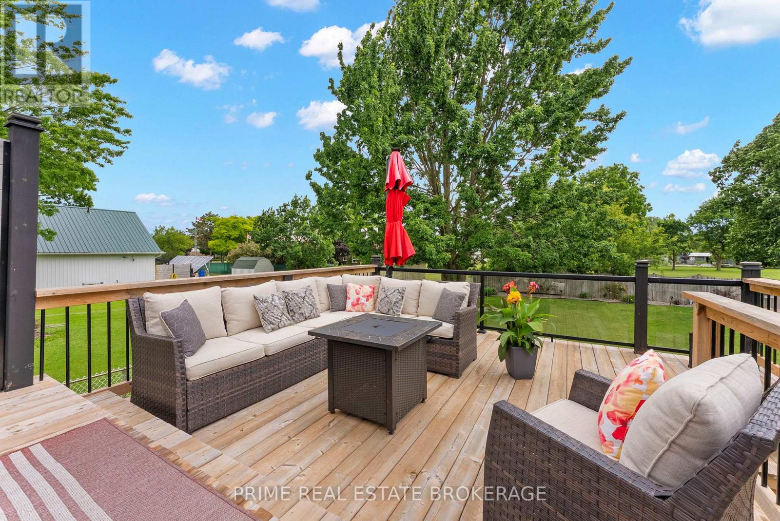 24 Queen Street W, Lambton Shores, Ontario  N0N 1J0 - Photo 40 - X13699350
