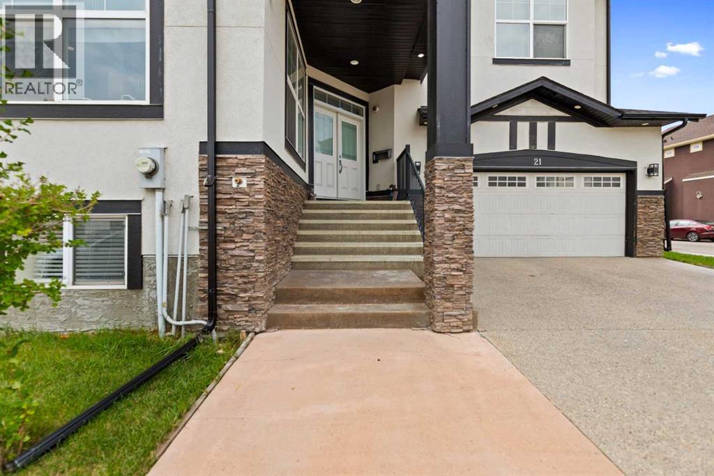 21 Saddlelake Lane NE, Calgary, Alberta  T3J 0N9 - Photo 2 - A2338579