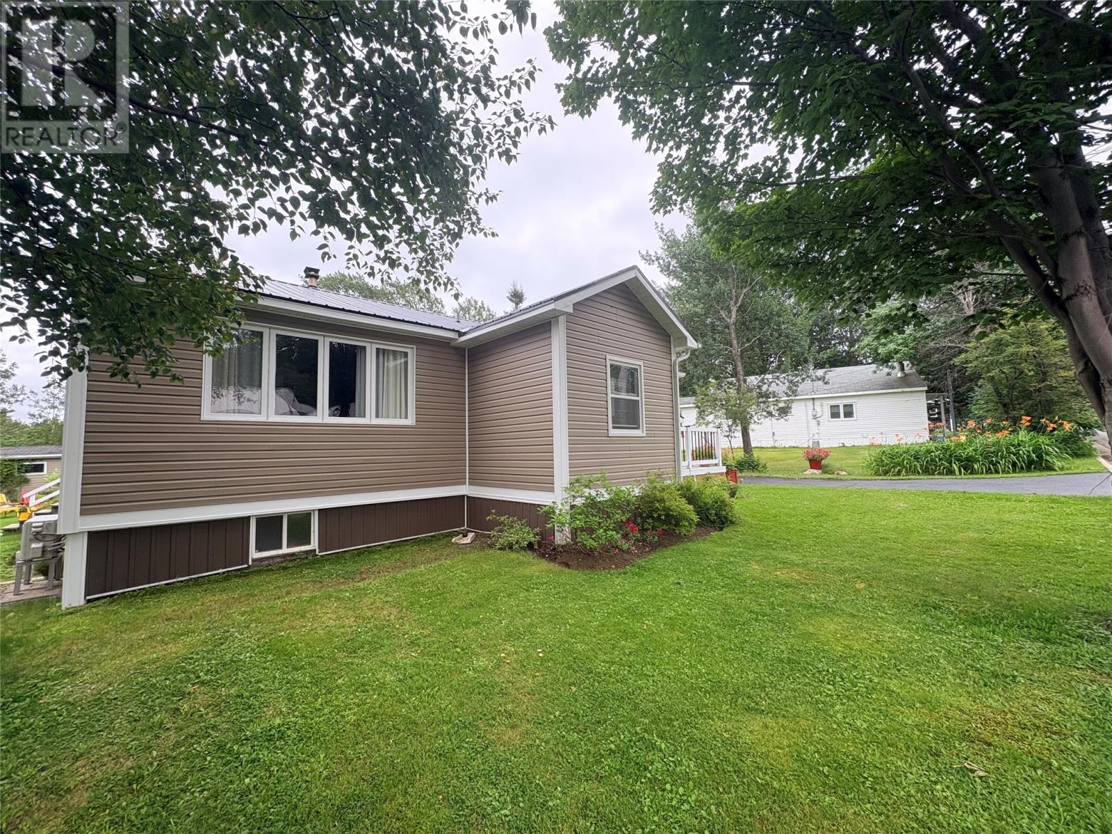 5 Seaview Lane, Campbellton — photo 32