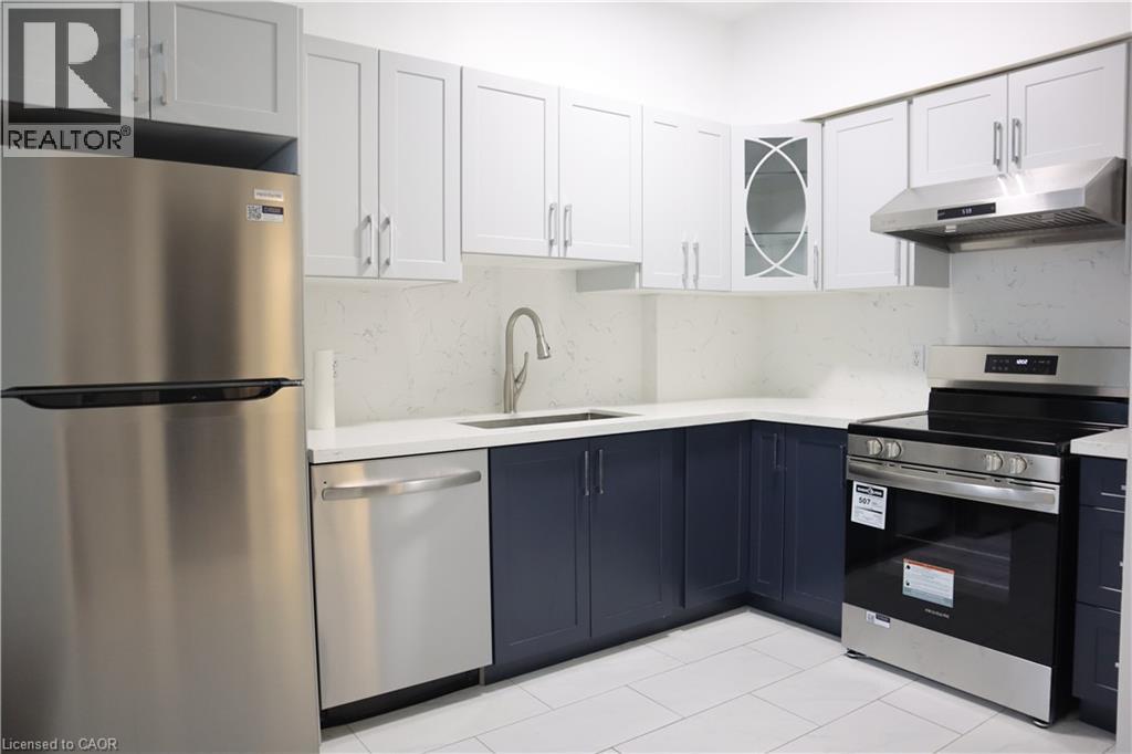 3055 Elmcreek Road Unit# 5, Mississauga, Ontario  L5B 4J9 - Photo 4 - 40856754