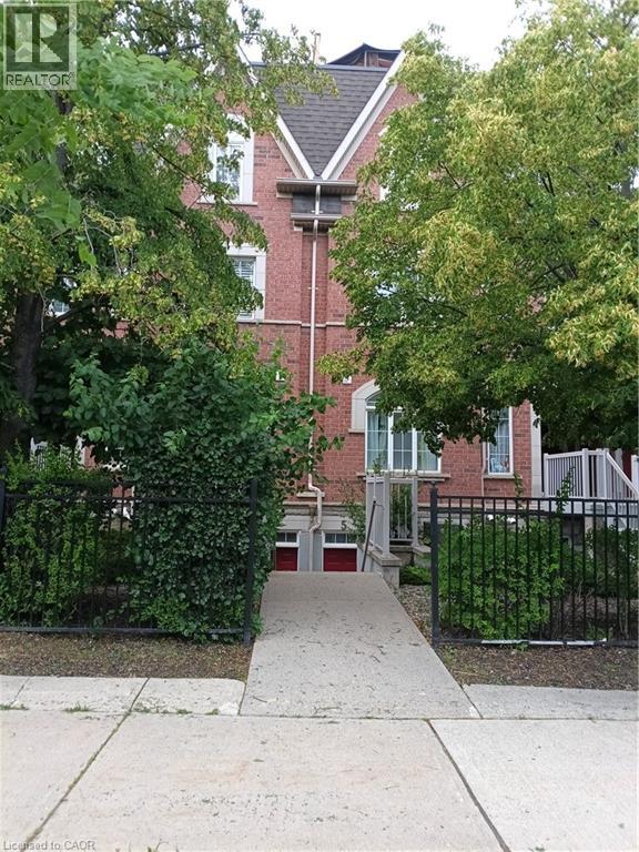 3055 Elmcreek Road Unit# 5, Mississauga, Ontario  L5B 4J9 - Photo 2 - 40856754