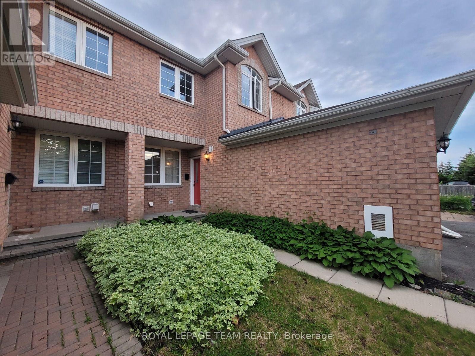 91 Scout Street, Ottawa, Ontario K2C 4C9 - Photo 2 - X13699066