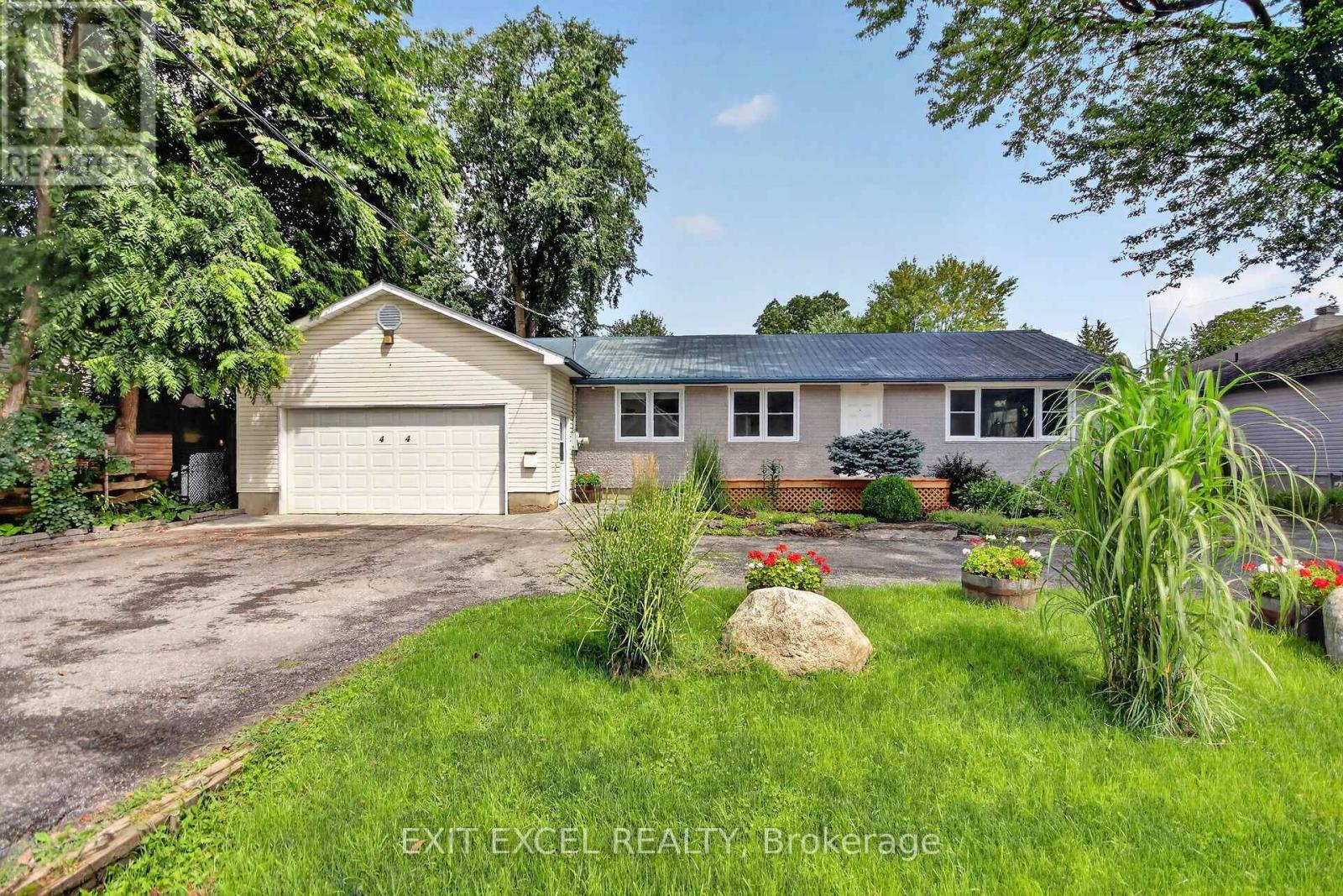 44 Colonel Murray Street, Ottawa, Ontario  K0A 2Z0 - Photo 2 - X13699308