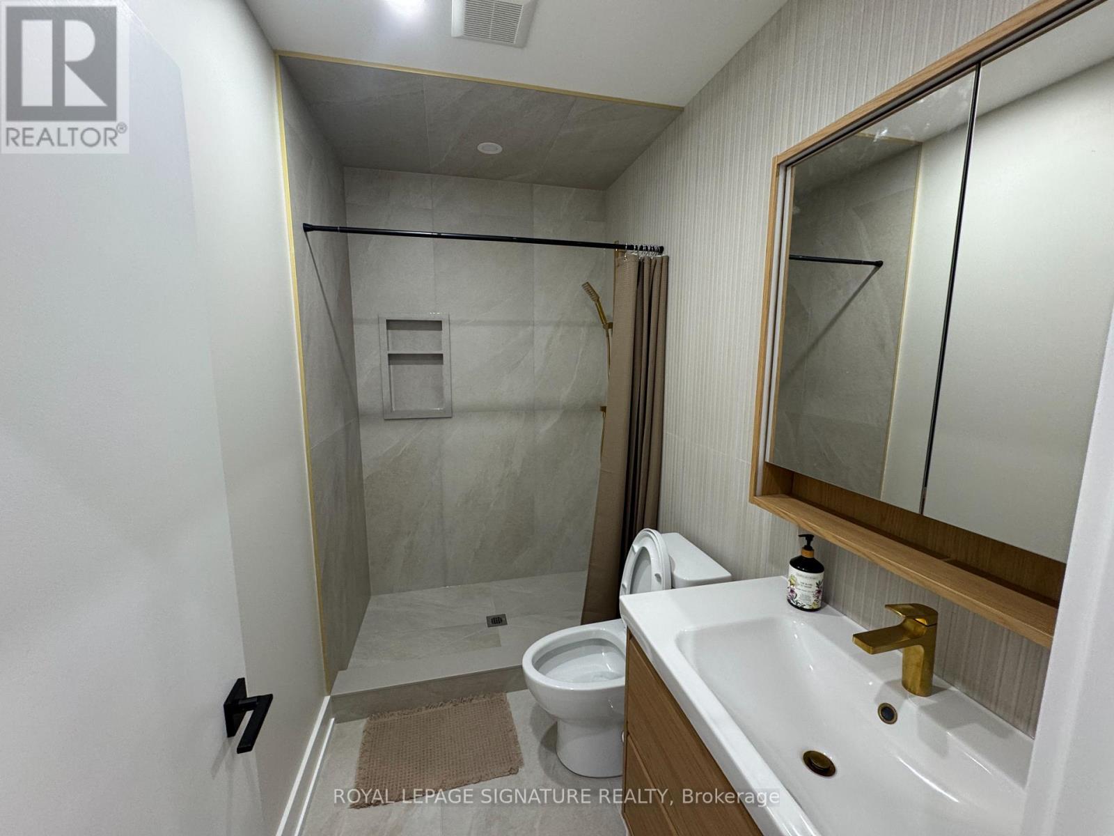 Bsmt - 11 Norcross Road, Toronto, Ontario  M3H 2R3 - Photo 14 - C13699214