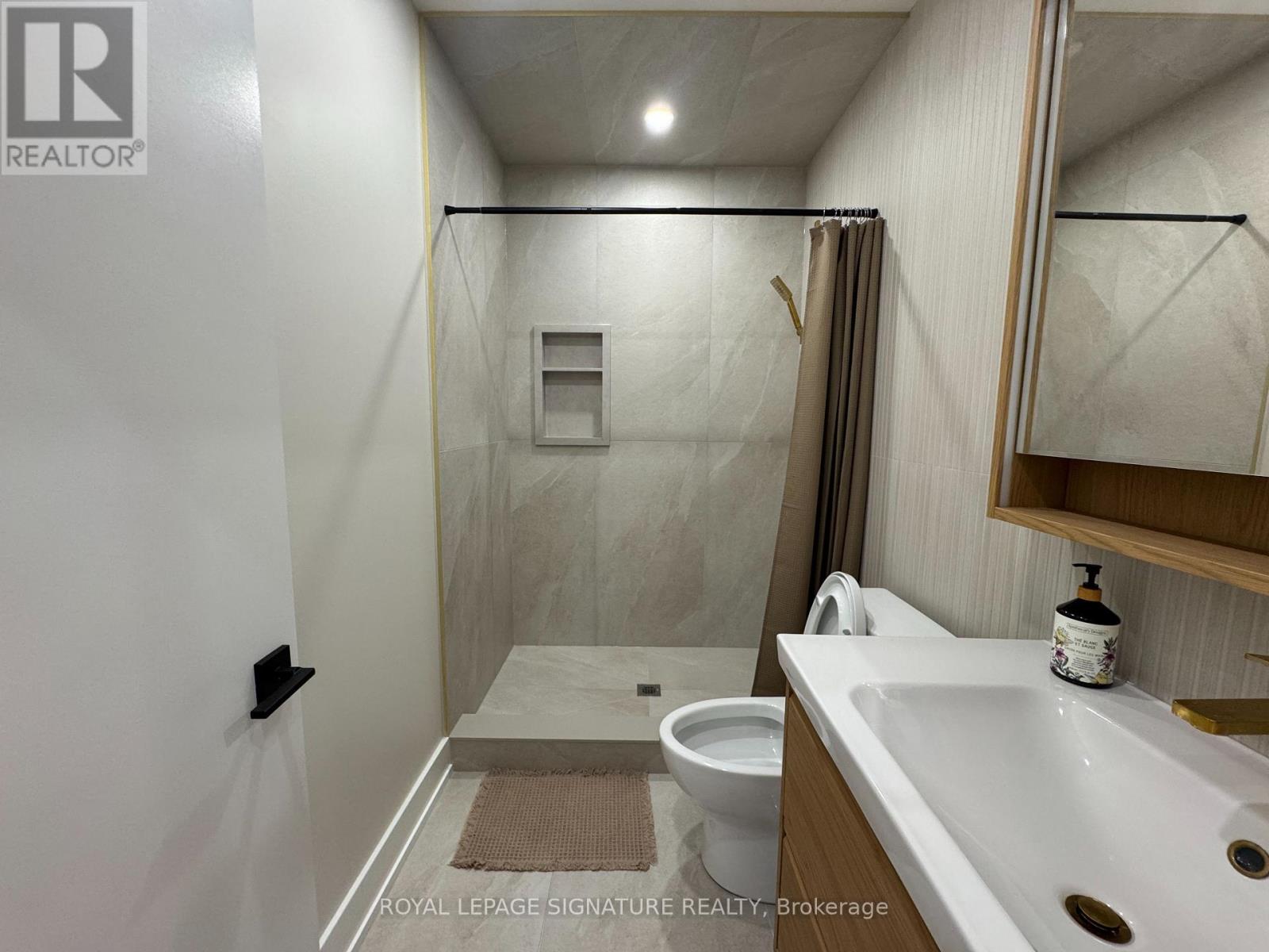 Bsmt - 11 Norcross Road, Toronto, Ontario  M3H 2R3 - Photo 15 - C13699214