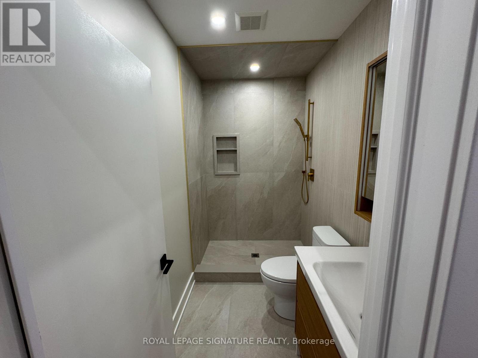 Bsmt - 11 Norcross Road, Toronto, Ontario  M3H 2R3 - Photo 17 - C13699214