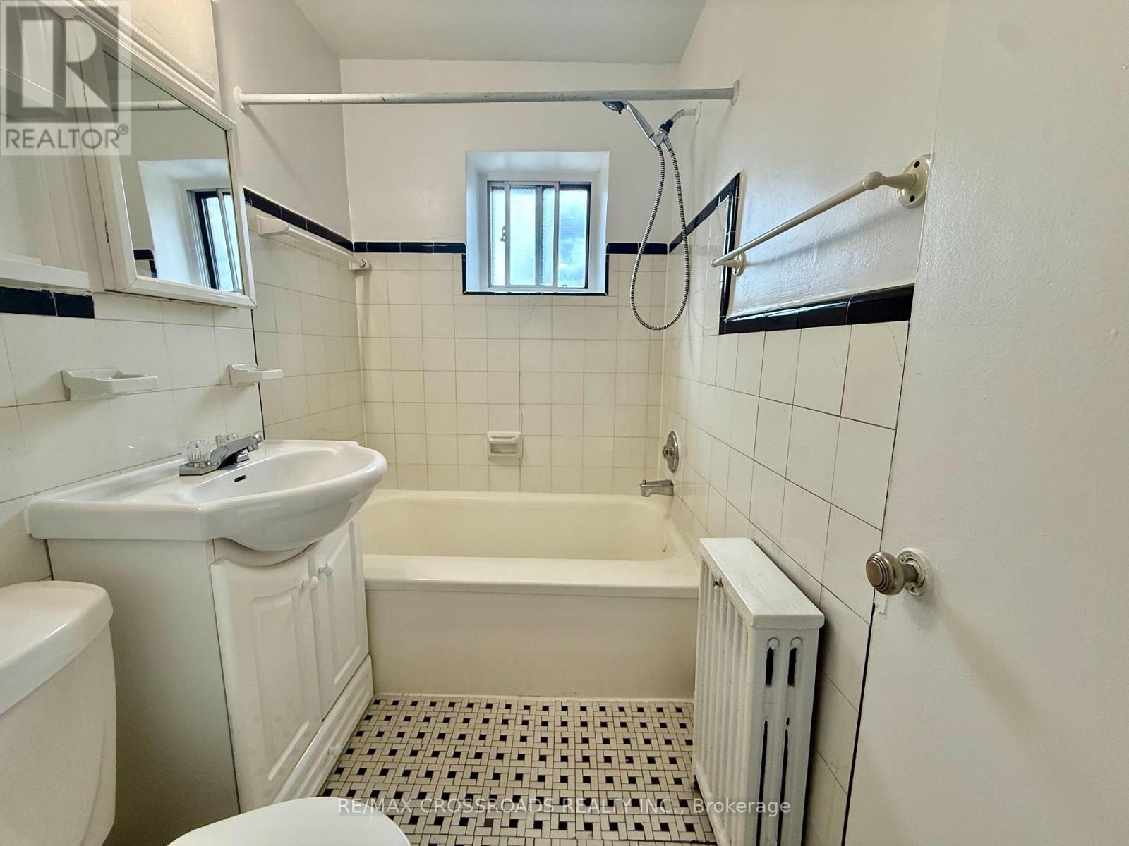 213 - 2770 Yonge Street, Toronto, Ontario  M4N 2J3 - Photo 3 - C13699302