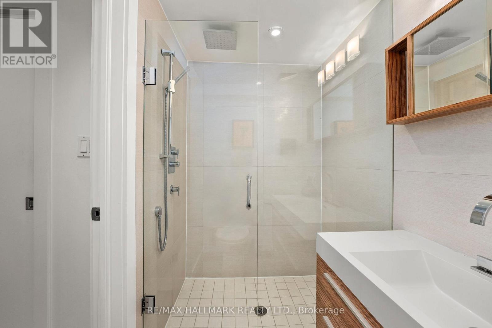 226 - 1173 Dundas Street E, Toronto, Ontario M4M 3P1 - Photo 12 - E13699242