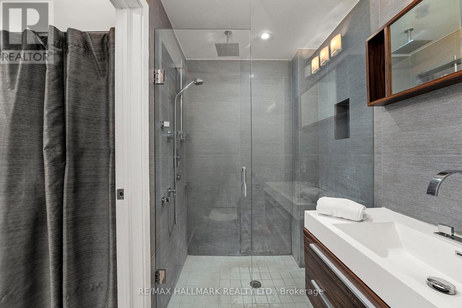 226 - 1173 Dundas Street E, Toronto, Ontario M4M 3P1 - Photo 27 - E13699242