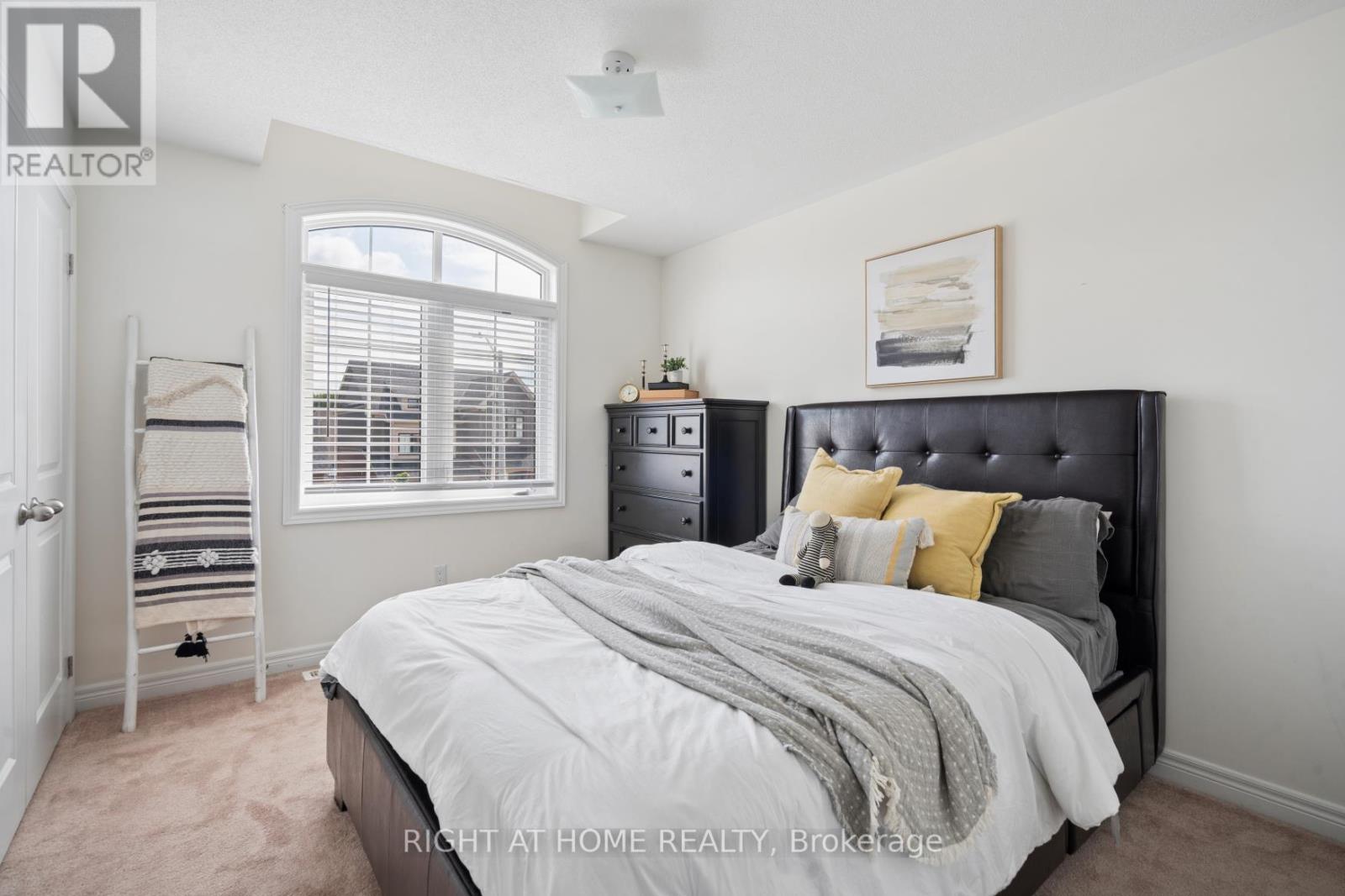 4 Bill Hutchinson Crescent, Clarington, Ontario  L1C 7E1 - Photo 34 - E13699336