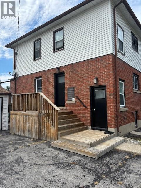 377 NELSON STREET Sarnia Ontario Canada N7T5J8 3