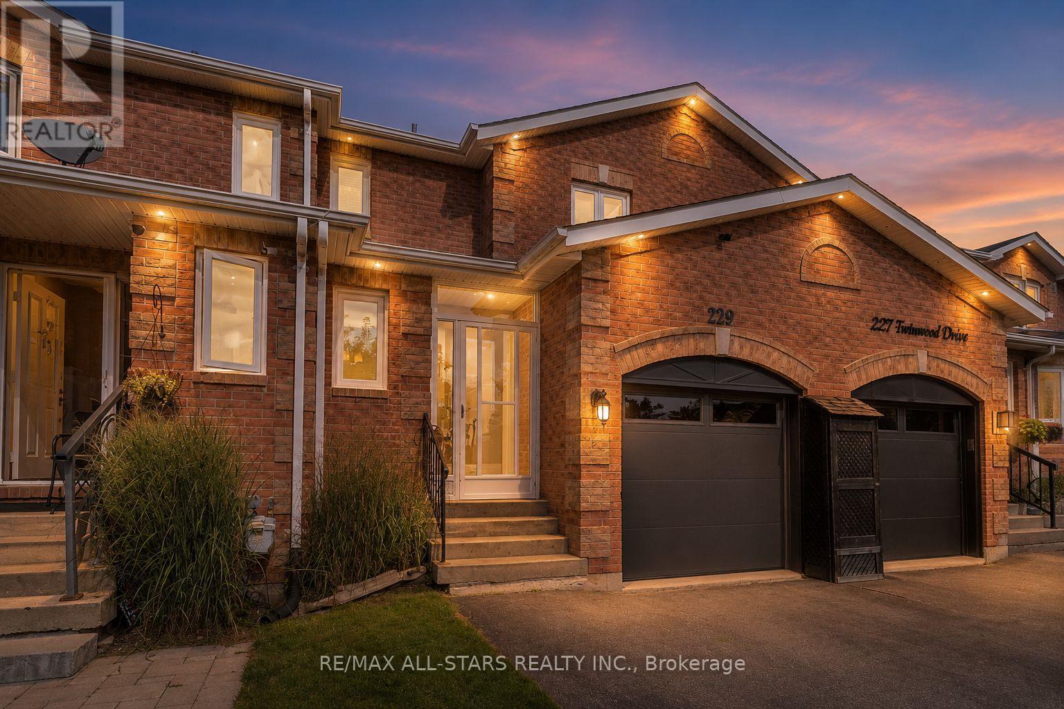 229 Fairwood Drive, Georgina, Ontario  L4P 3Y5 - Photo 1 - N13699202