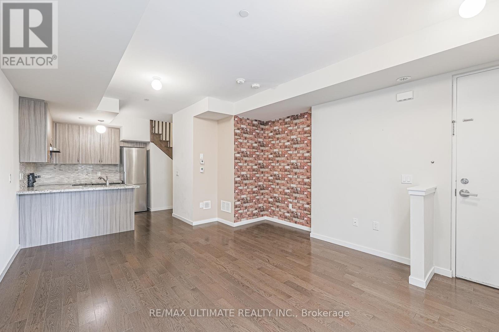 109 - 600 Alex Gardner Circle, Aurora, Ontario  L4G 0A3 - Photo 5 - N13699254
