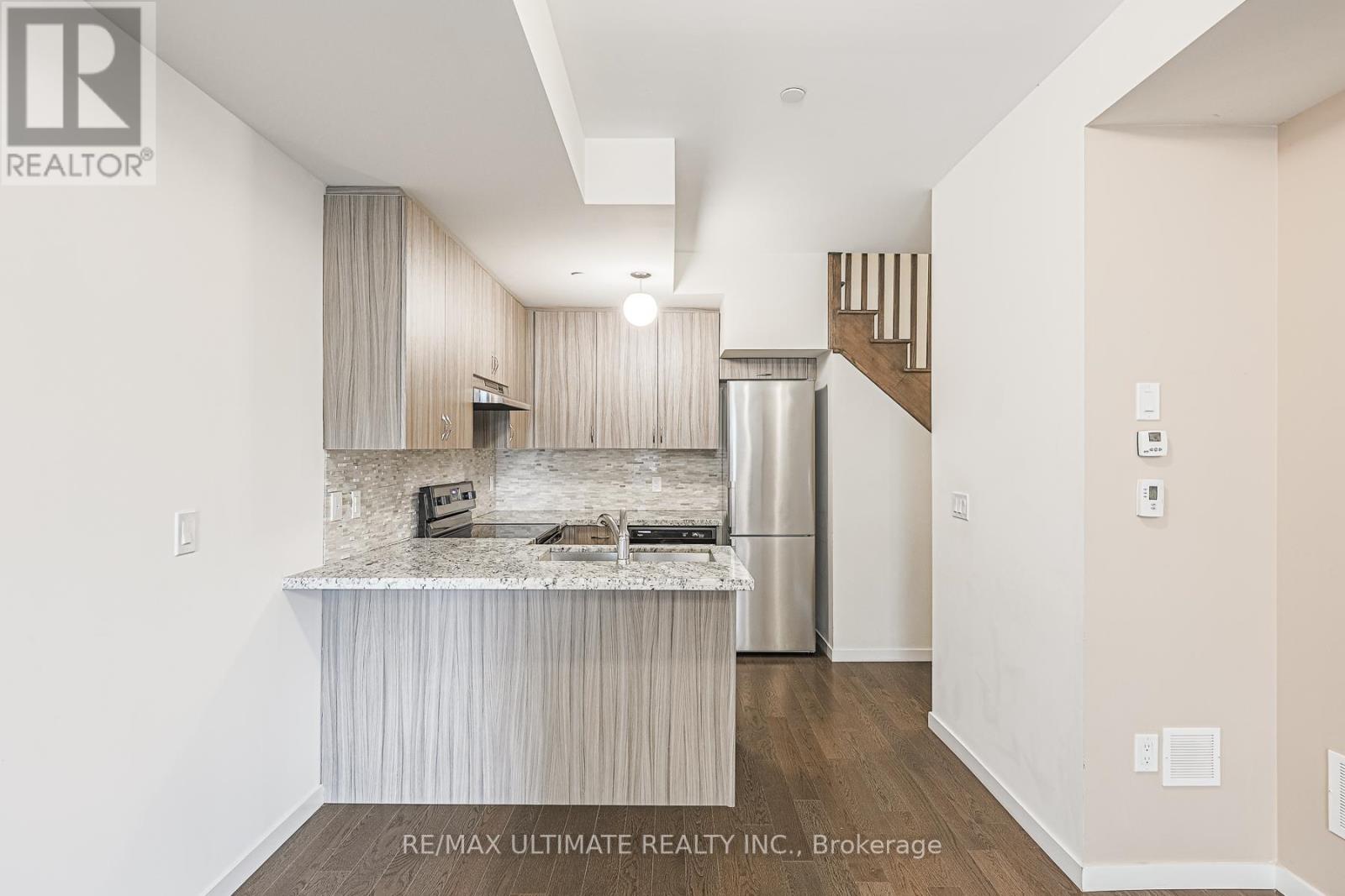 109 - 600 Alex Gardner Circle, Aurora, Ontario  L4G 0A3 - Photo 9 - N13699254